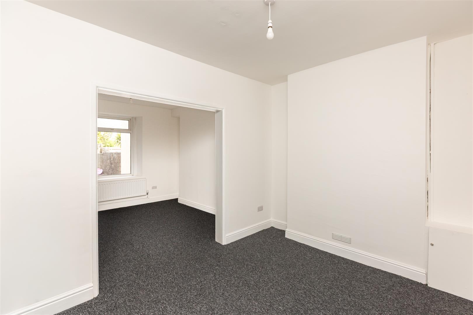 Middle Road, Cwmdu, Swansea, SA5 8EZ